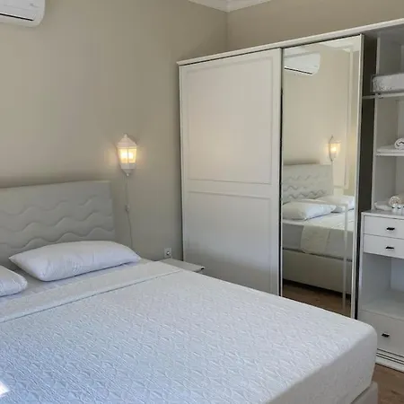 6 Persoons Met Privézwembad En Boomgaard Villa *