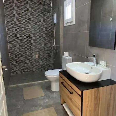 6 Persoons Met Privezwembad En Boomgaard Villa *